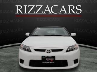 Scion tC 2011 photo 3