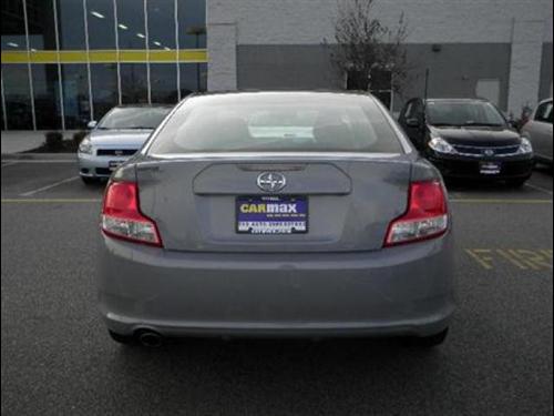 Scion tC 2011 photo 3