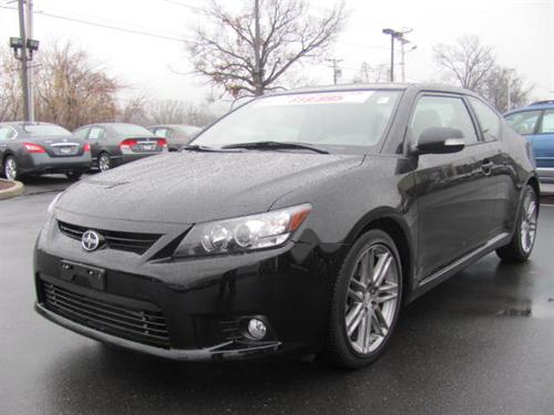 Scion tC 2011 photo 4