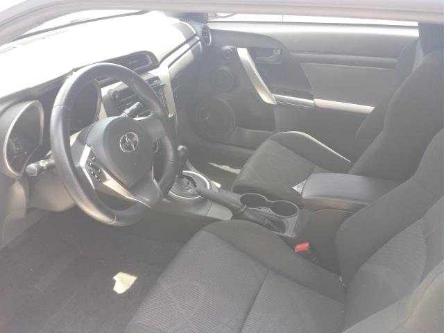 Scion tC 2011 photo 3