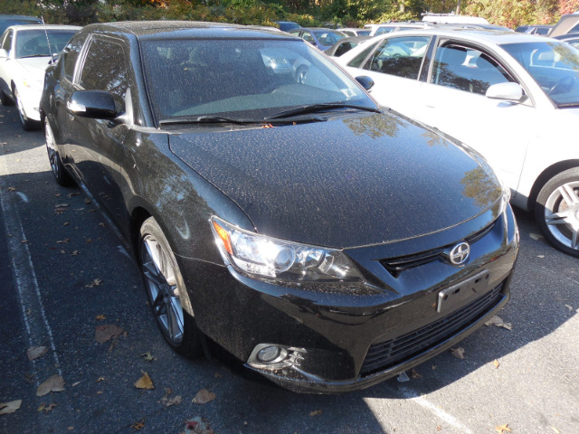 Scion tC 2011 photo 4