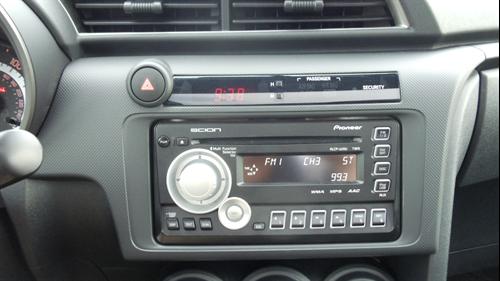 Scion tC 2011 photo 2