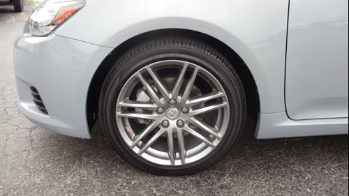 Scion tC 2011 photo 5