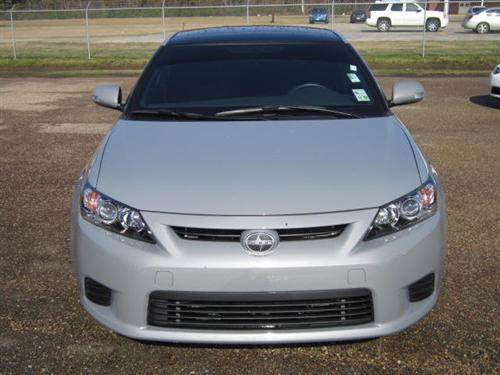 Scion tC 2011 photo 1
