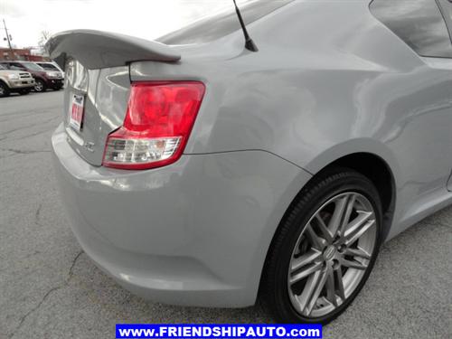 Scion tC 2011 photo 1