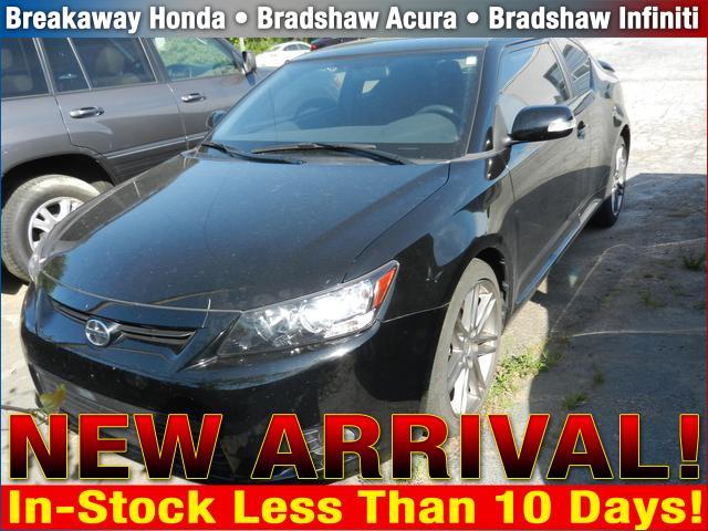 Scion tC 2011 photo 4