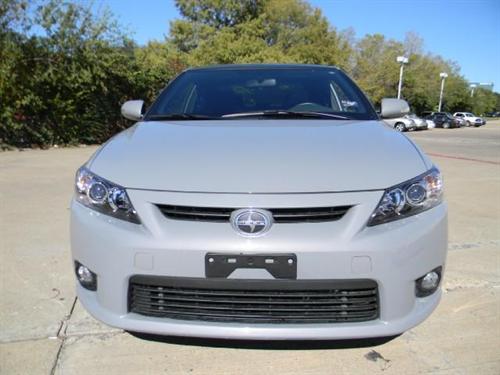 Scion tC 2011 photo 1