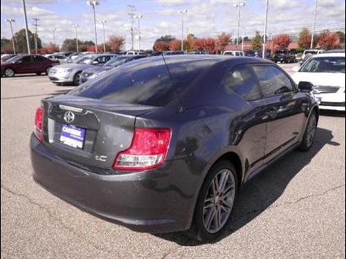 Scion tC 2011 photo 4