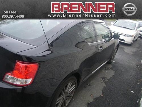 Scion tC 2011 photo 2