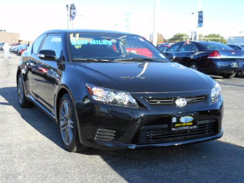 Scion tC 2011 photo 3