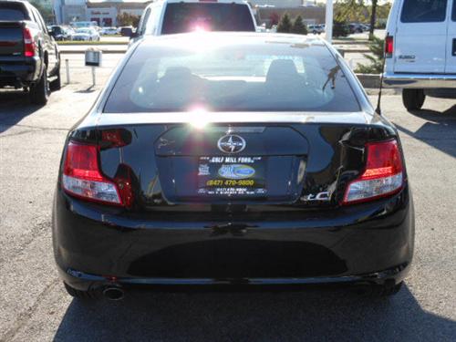 Scion tC 2011 photo 5