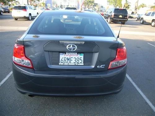 Scion tC 2011 photo 2