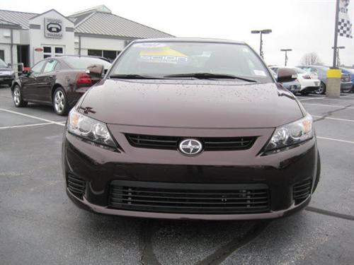 Scion tC 2011 photo 1