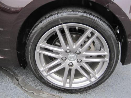 Scion tC 2011 photo 5