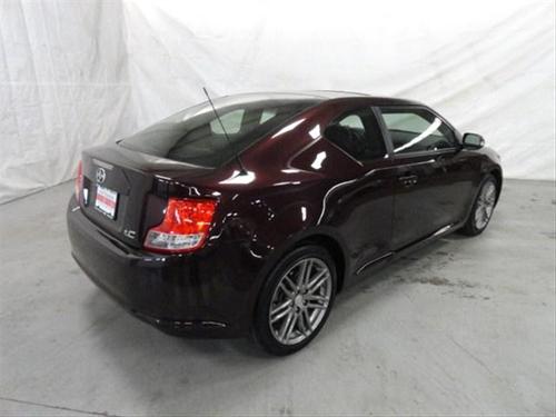 Scion tC 2011 photo 4