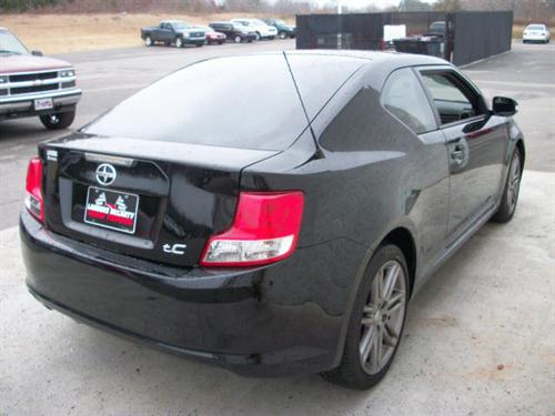 Scion tC 2011 photo 3
