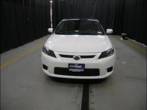 Scion tC 2011 photo 1