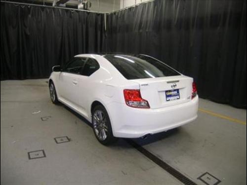 Scion tC 2011 photo 5