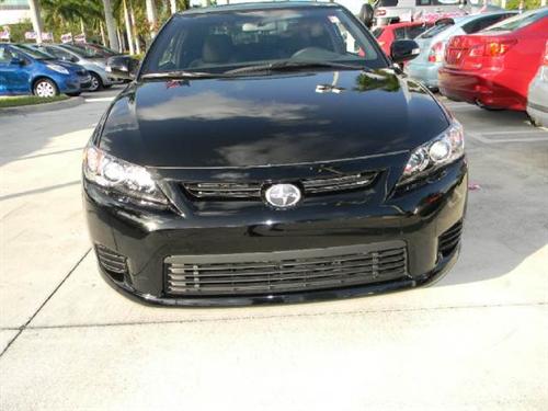 Scion tC 2011 photo 1