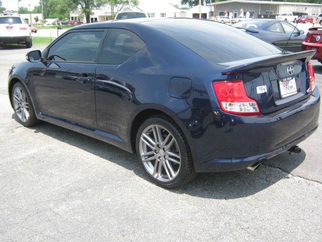 Scion tC 2011 photo 1