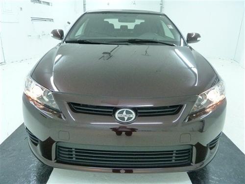 Scion tC 2011 photo 5