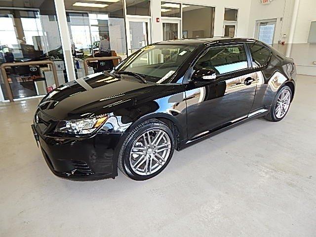 Scion tC 2012 photo 2