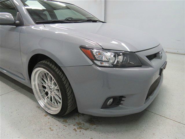 Scion tC 2012 photo 9