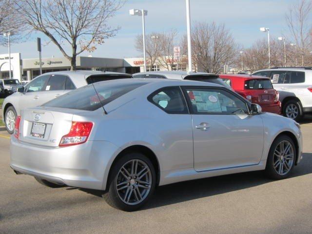 Scion tC 2012 photo 1