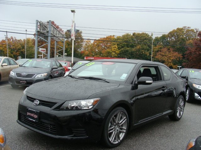 Scion tC 2013 photo 2
