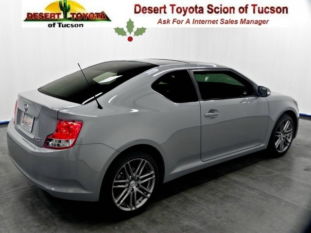 Scion tC 2013 photo 2