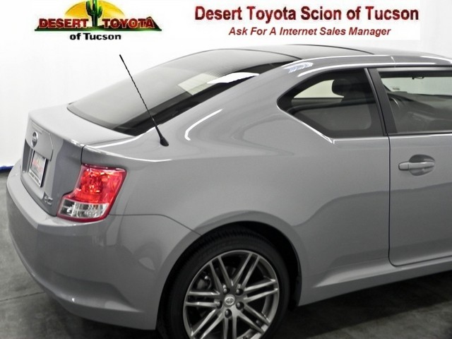 Scion tC 2013 photo 3