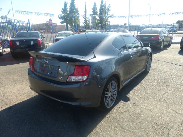 Scion tC 2013 photo 3