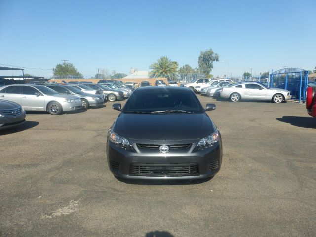 Scion tC 2013 photo 4