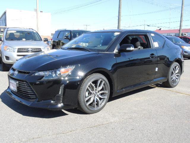Scion tC 2014 photo 1