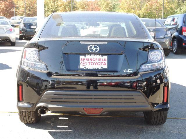 Scion tC 2014 photo 2