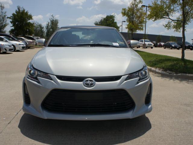 Scion tC 2014 photo 1