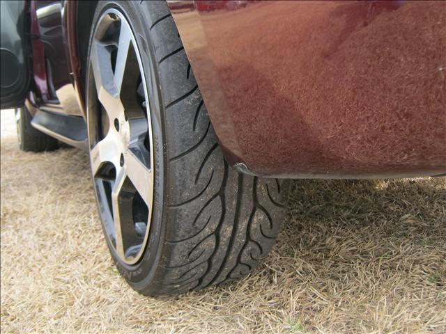 Scion xA 2005 photo 4