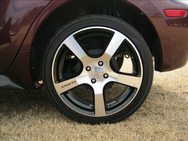 Scion xA 2005 photo 5