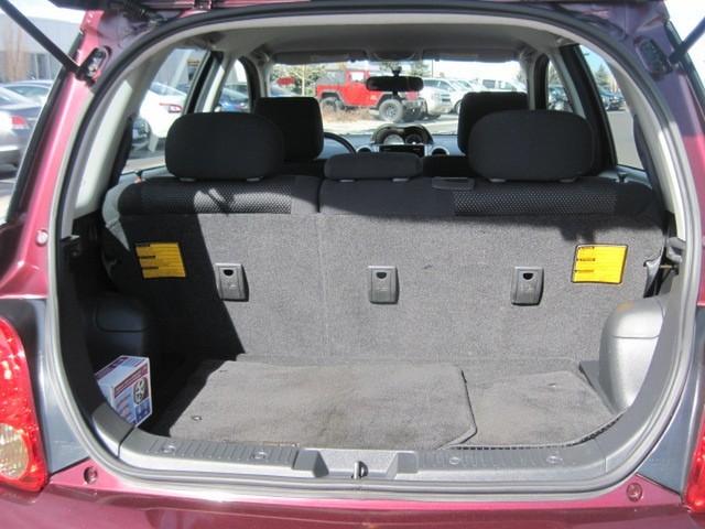 Scion xA 2005 photo 4