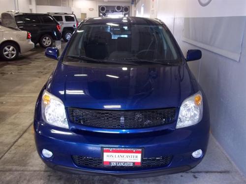 Scion xA 2005 photo 3