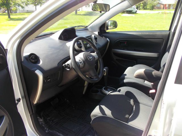Scion xA 1 Owner Hatchback