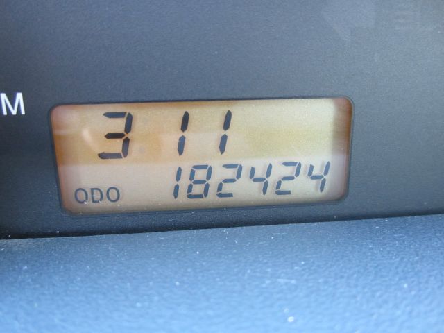 Scion xB 2004 photo 10