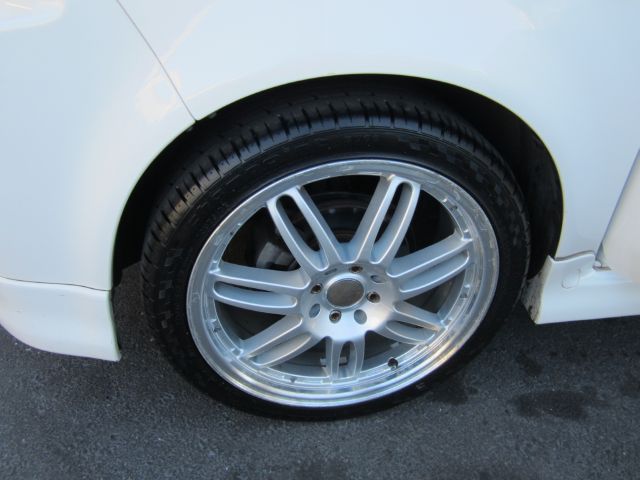 Scion xB 2004 photo 14