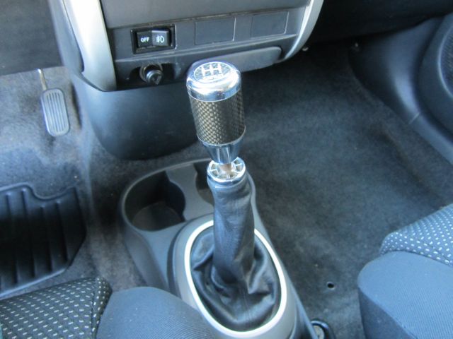 Scion xB 2004 photo 16