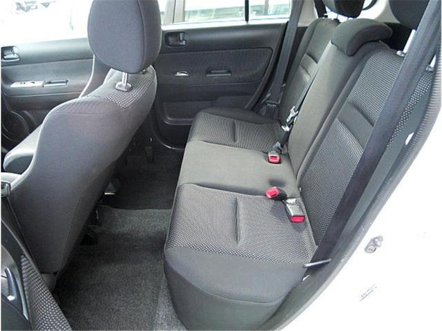 Scion xB 2005 photo 4