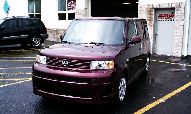 Scion xB 2005 photo 4