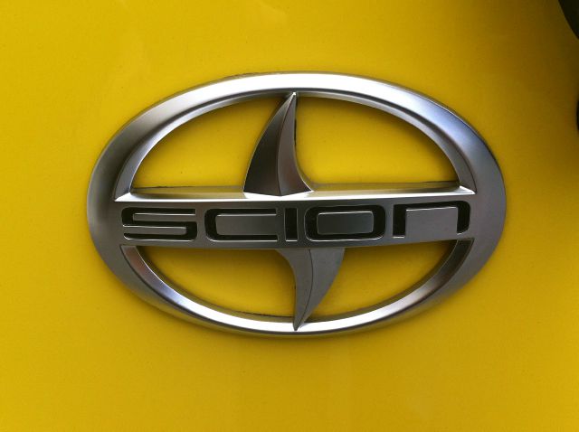 Scion xB 2005 photo 12