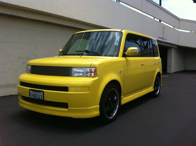 Scion xB 2005 photo 7