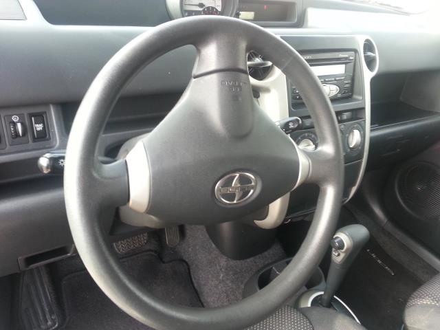Scion xB 2006 photo 1