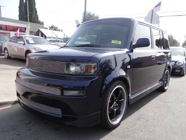 Scion xB 2006 photo 4